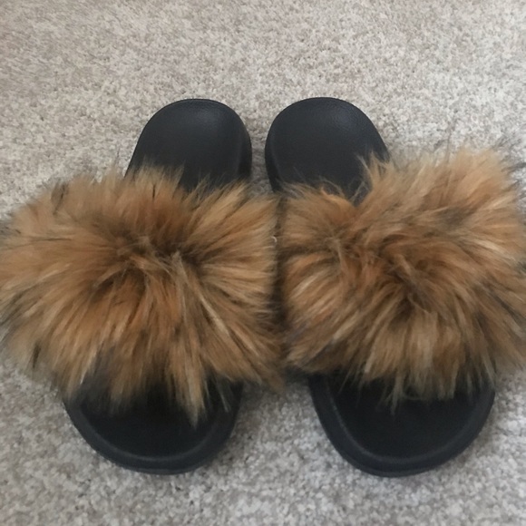 Furry Sandals - Brown Fur ACCEPTING OFFERS - Picture 3 of 4